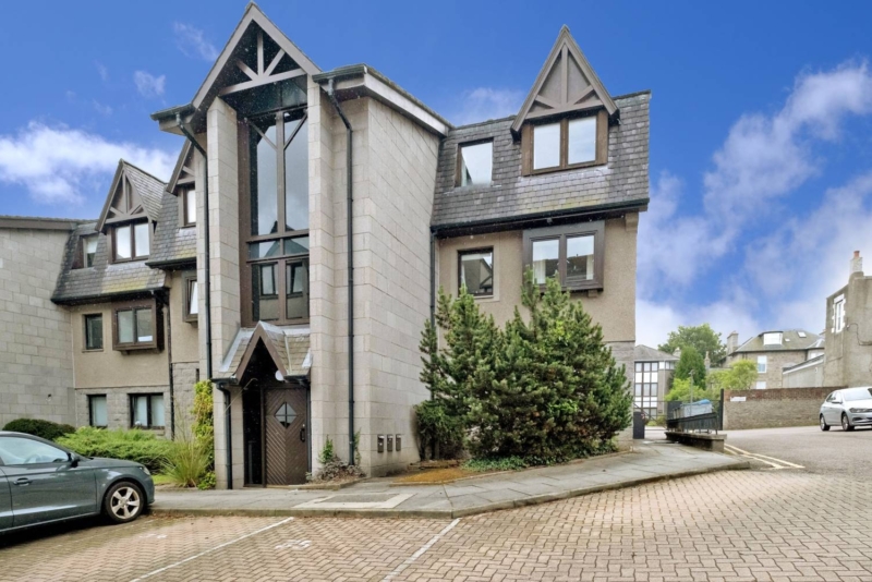 Latest homes for sale and rent — week beginning 24 April, 2022 News