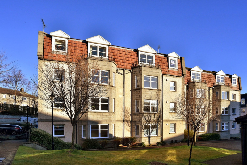 Albury Mansions 27 20 4238