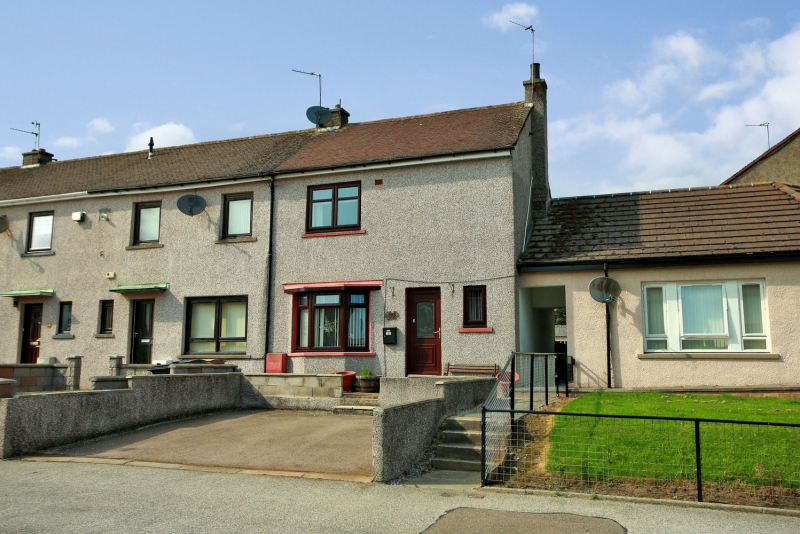 Birkhall Parade 186 19 4496