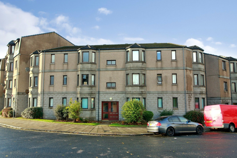 Errol Street 54 E 18 8368