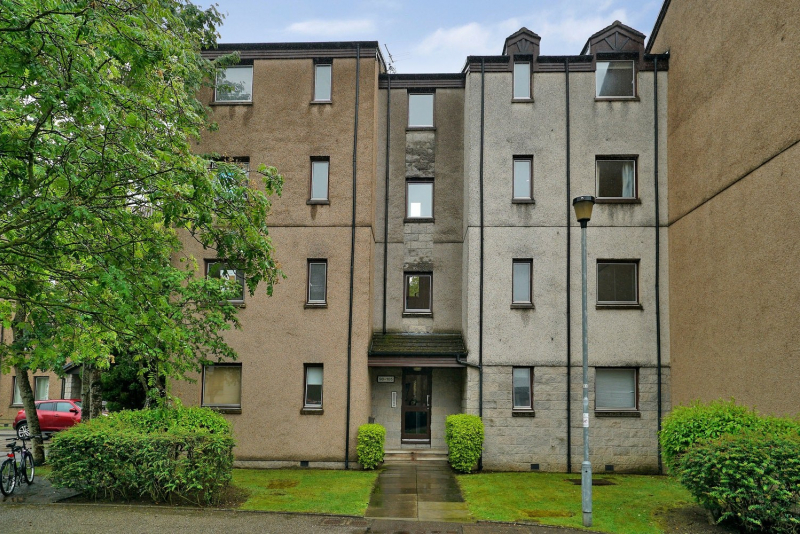 Headland Court 104 19 8977