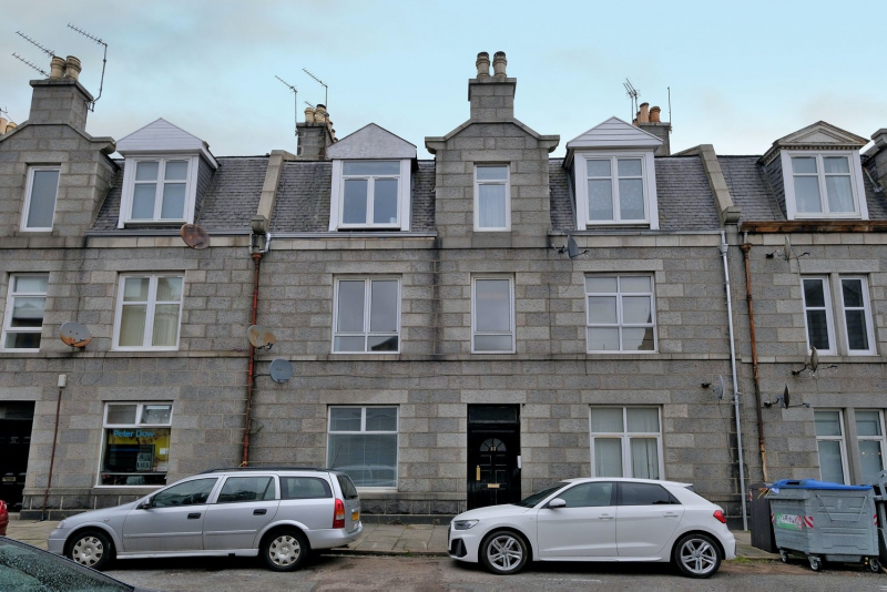 Hollybank Place 23 21 9655