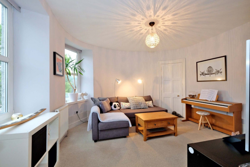 Millburn Street 1a 17 7387