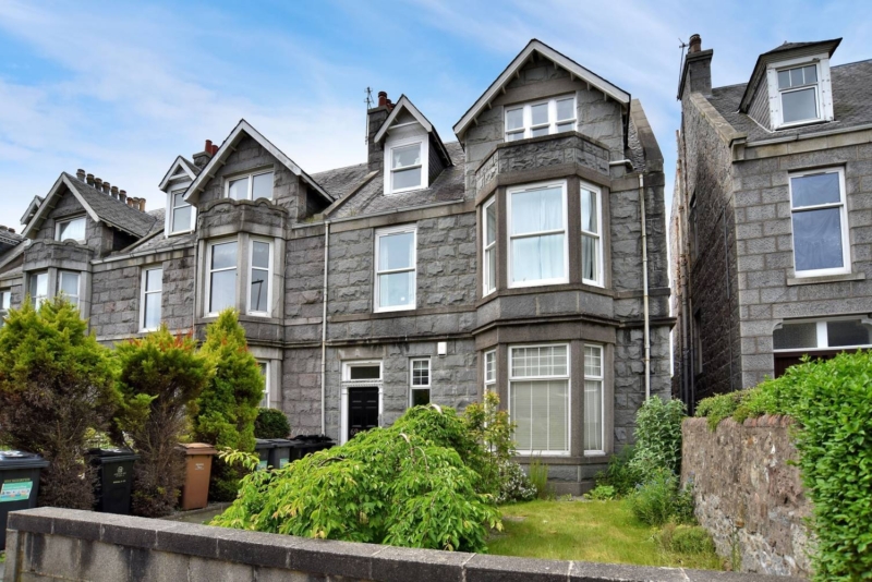 Latest homes for sale and rent — week beginning 3 April, 2022 News